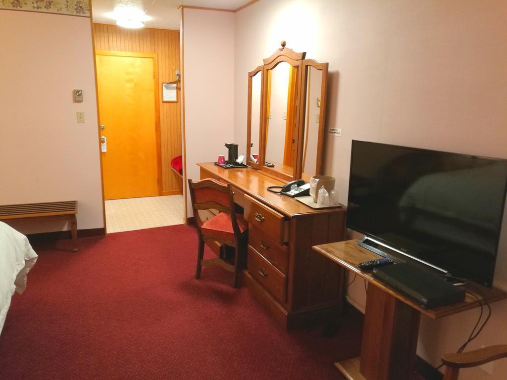 Laurie'S Inn Chéticamp Zewnętrze zdjęcie